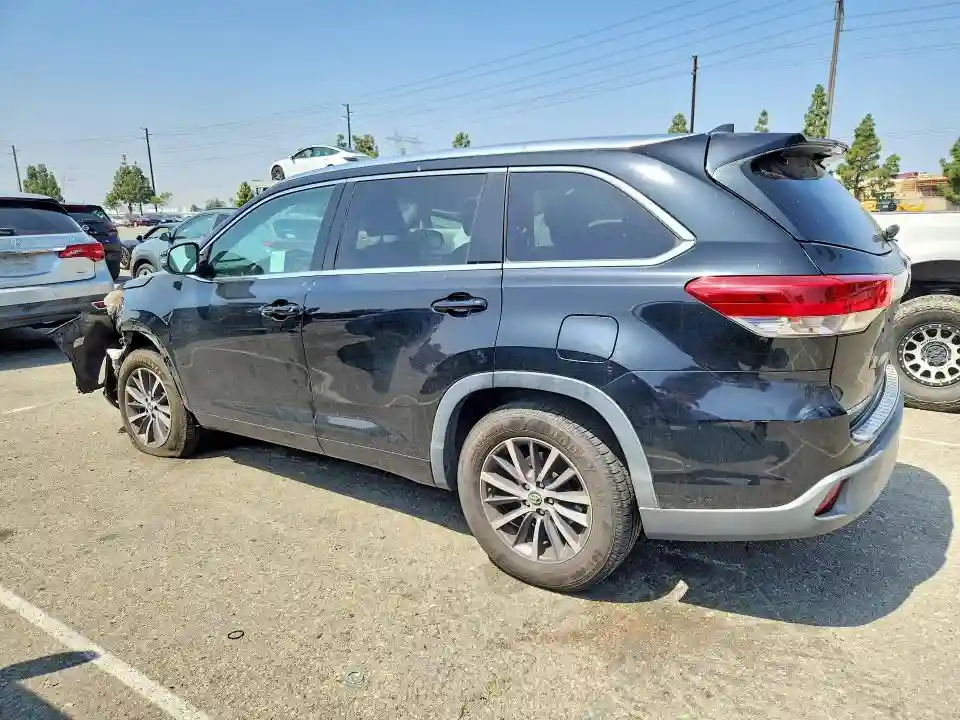 5TDKZRFH1HS525769 2017 TOYOTA HIGHLANDER-1