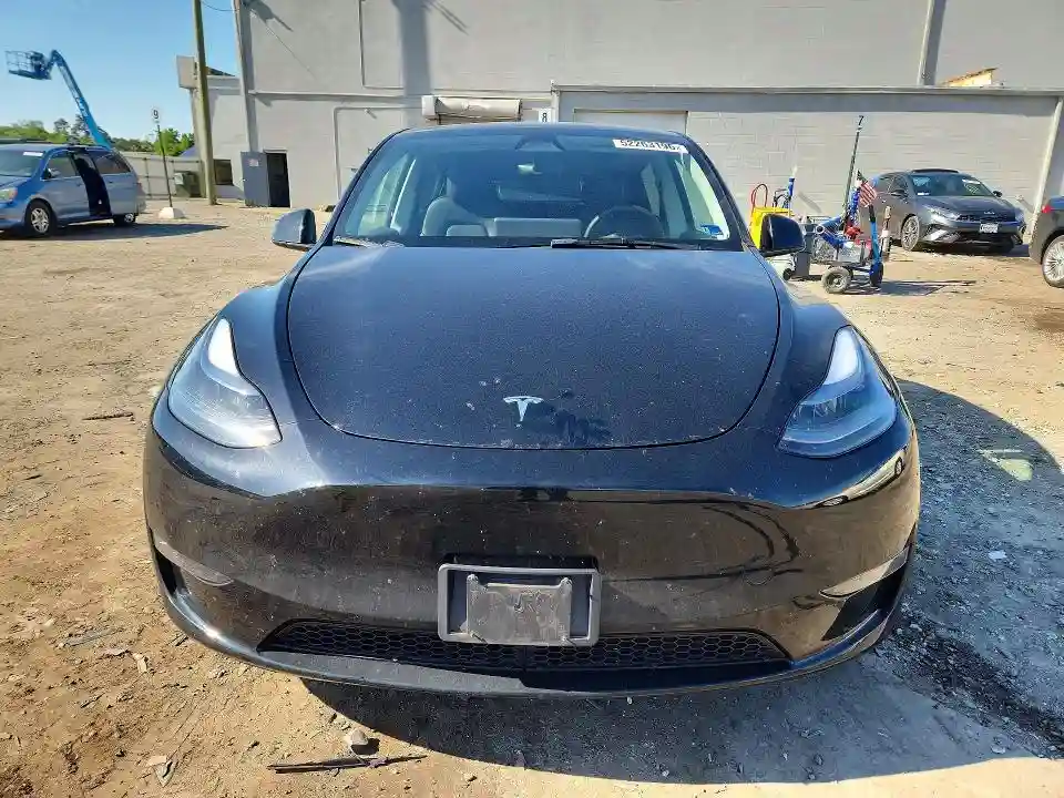 7SAYGAEE6PF924868 2023 TESLA MODEL Y-4
