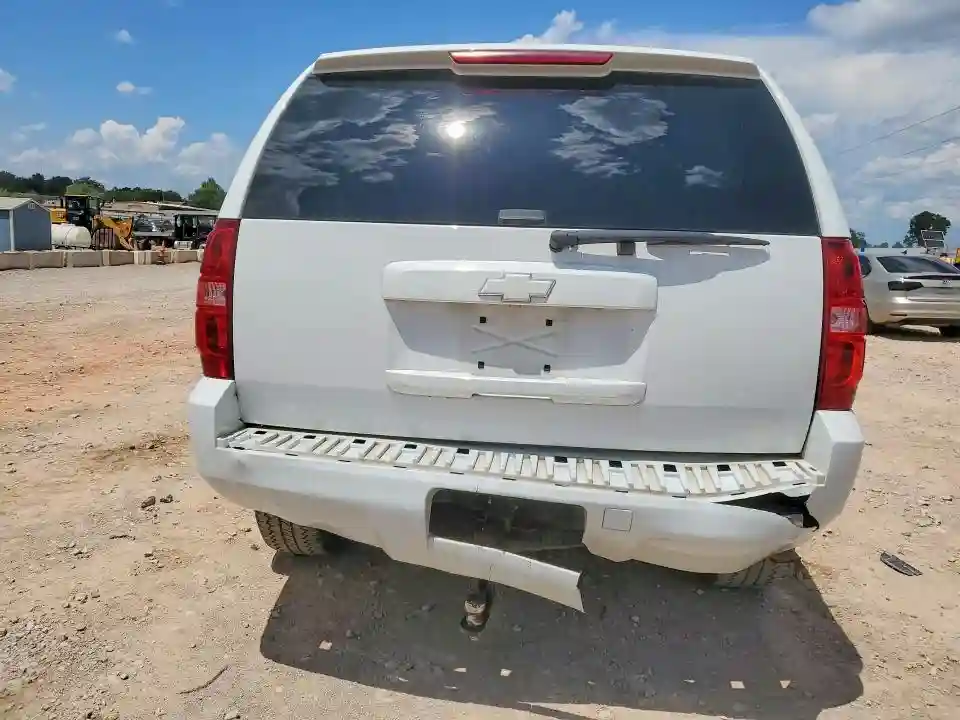 1GNSCAE00BR384043 2011 CHEVROLET TAHOE-5