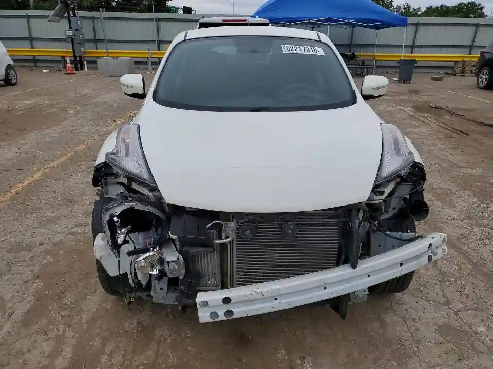 JN8AF5MR5FT512017 2015 NISSAN JUKE-4
