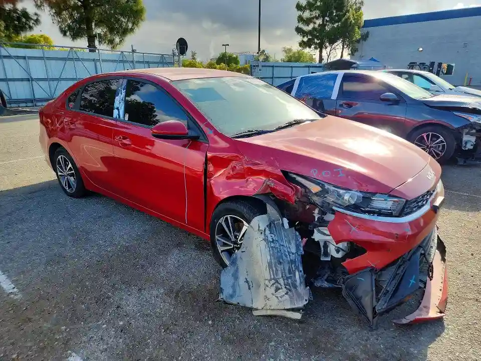 3KPF24AD6RE767238 2024 KIA FORTE LXS-3