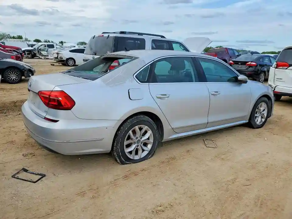 1VWAS7A3XGC014882 2016 VOLKSWAGEN PASSAT-2