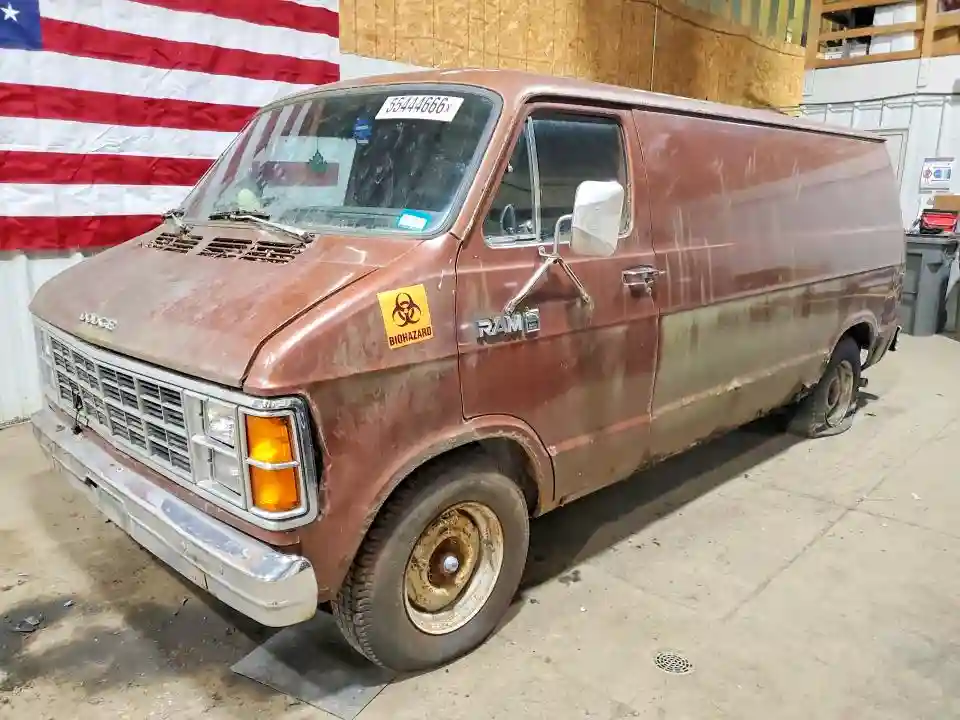 2B7HB23H7DK311231 1983 DODGE B SERIES-0