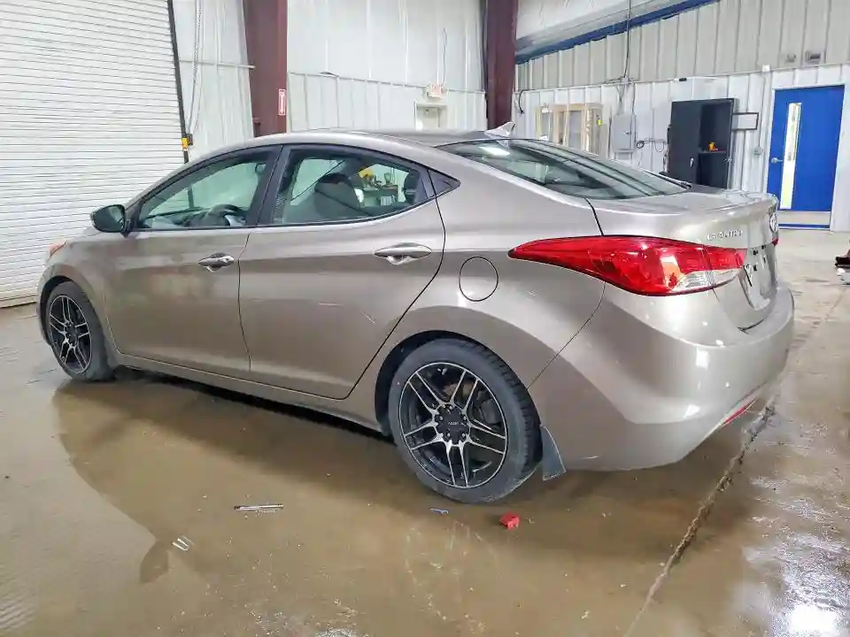 5NPDH4AE6DH391983 2013 HYUNDAI ELANTRA-1