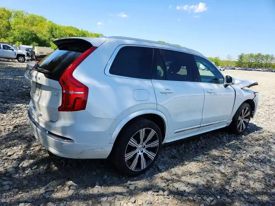 YV4H60CE1R1239358 2024 VOLVO XC90-2