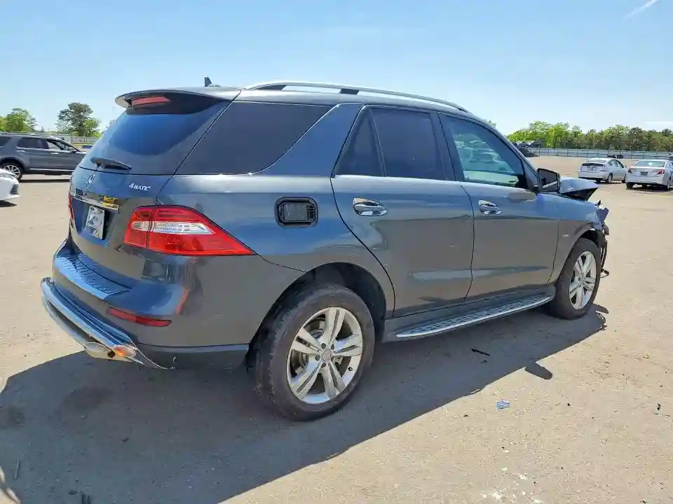 4JGDA5HB1CA061191 2012 MERCEDES-BENZ M-CLASS-2