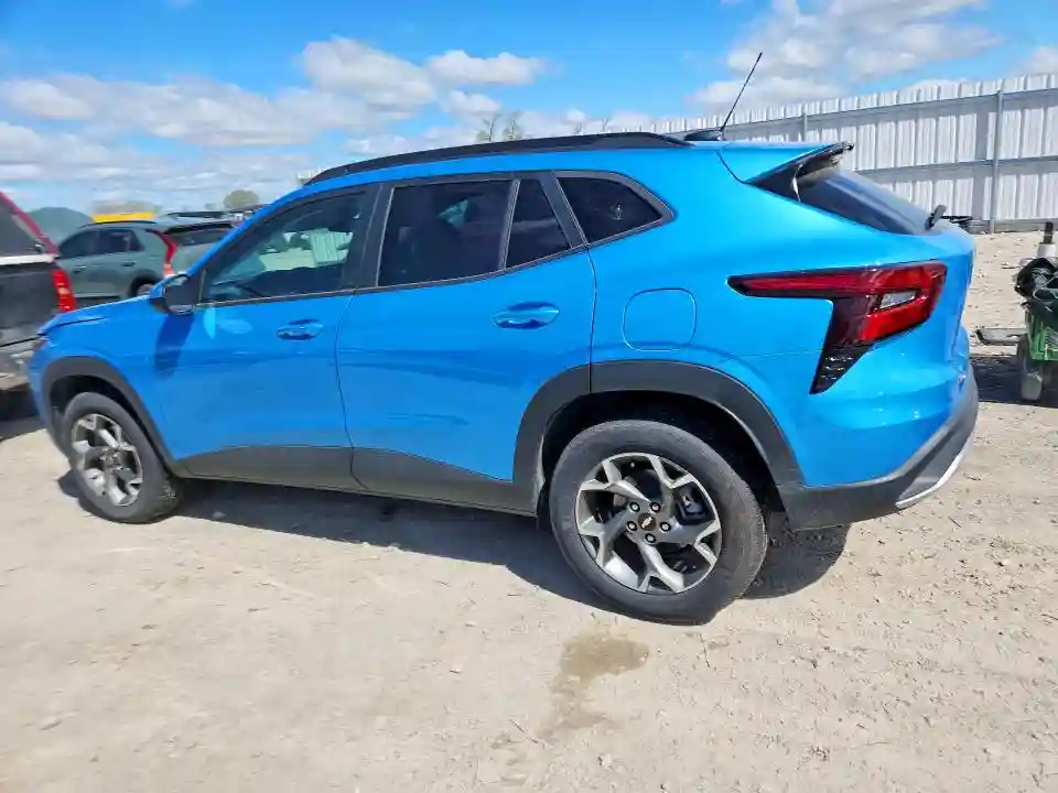 KL77LHEP3SC199182 2025 CHEVROLET TRAX-1