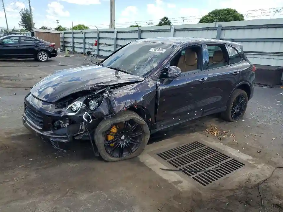 WP1AA2A2XHKA91838 2017 PORSCHE CAYENNE-0