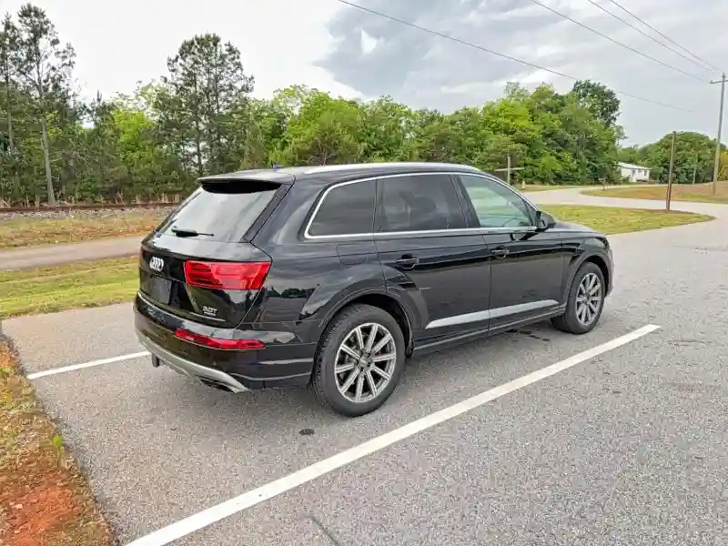 WA1VAAF76HD057153 2017 AUDI Q7-3
