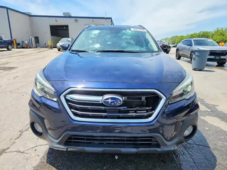 4S4BSETC2J3327758 2018 SUBARU OUTBACK-4