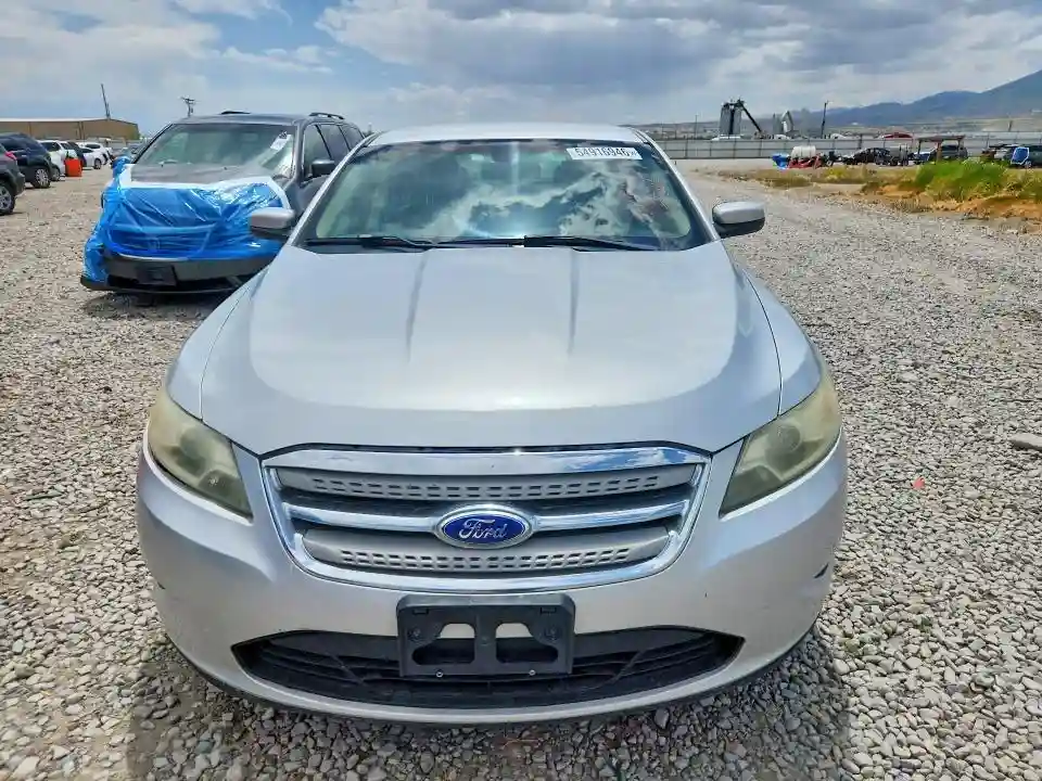 1FAHP2EW0BG185304 2011 FORD TAURUS-4