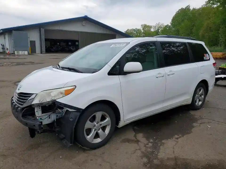 5TDKK3DC8BS097442 2011 TOYOTA SIENNA-0
