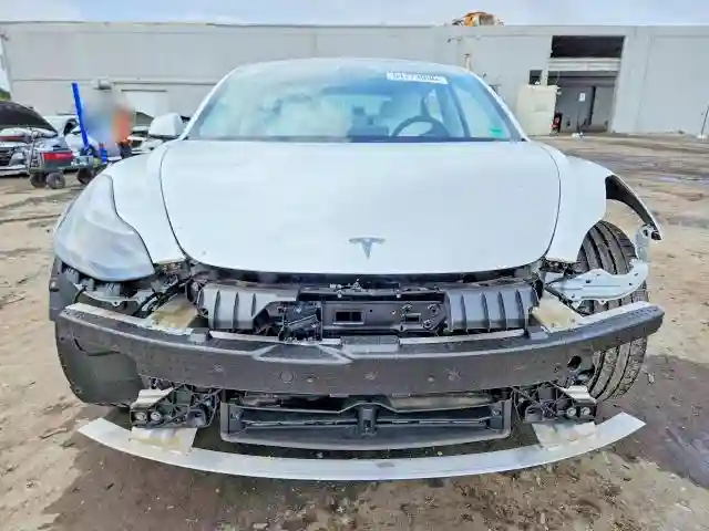 5YJ3E1ECXMF044635 2021 TESLA MODEL 3-4