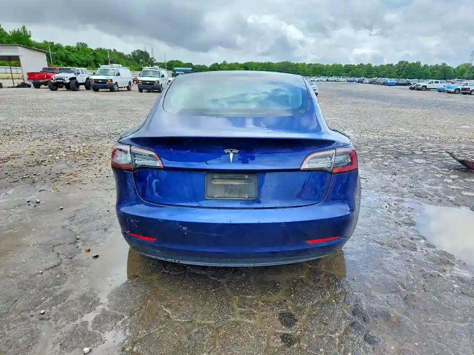 5YJ3E1EA0NF369908 2022 TESLA MODEL 3-5