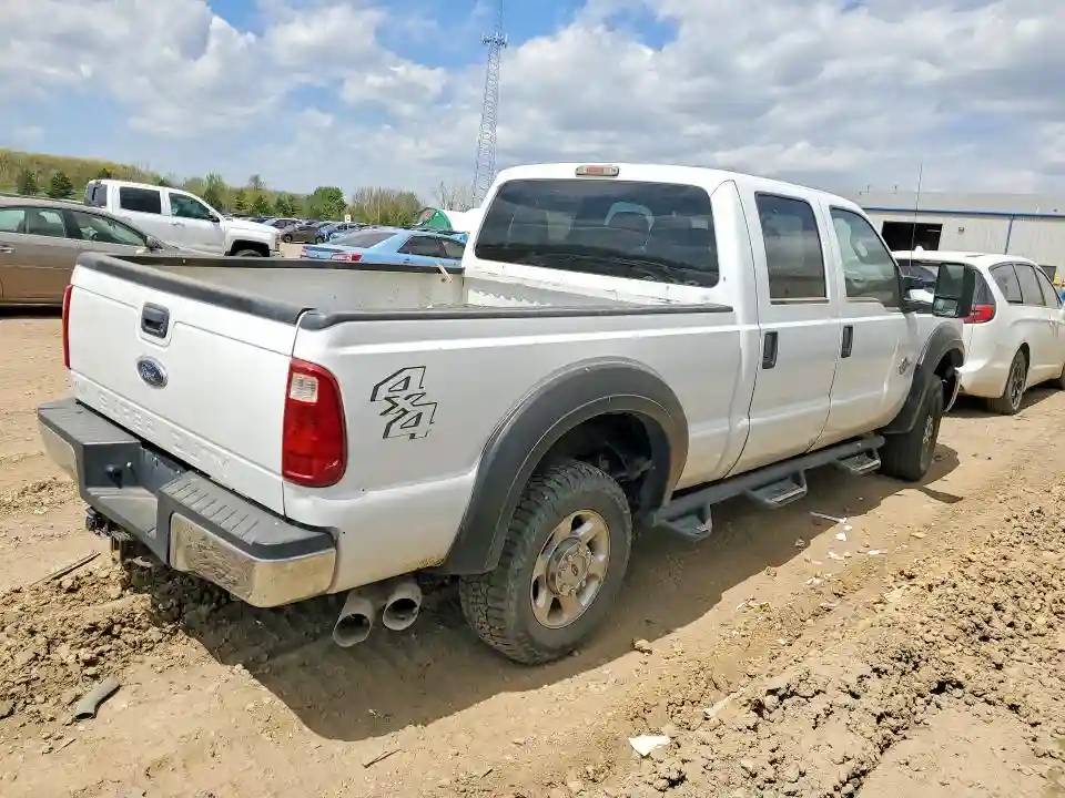 1FT7W2BT7EEB75629 2014 FORD F250-2