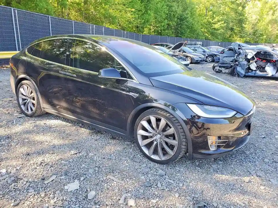 5YJXCBE24GF014605 2016 TESLA MODEL X-3