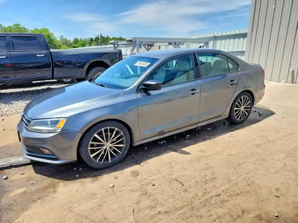 3VWB17AJXGM393189 2016 VOLKSWAGEN JETTA-0