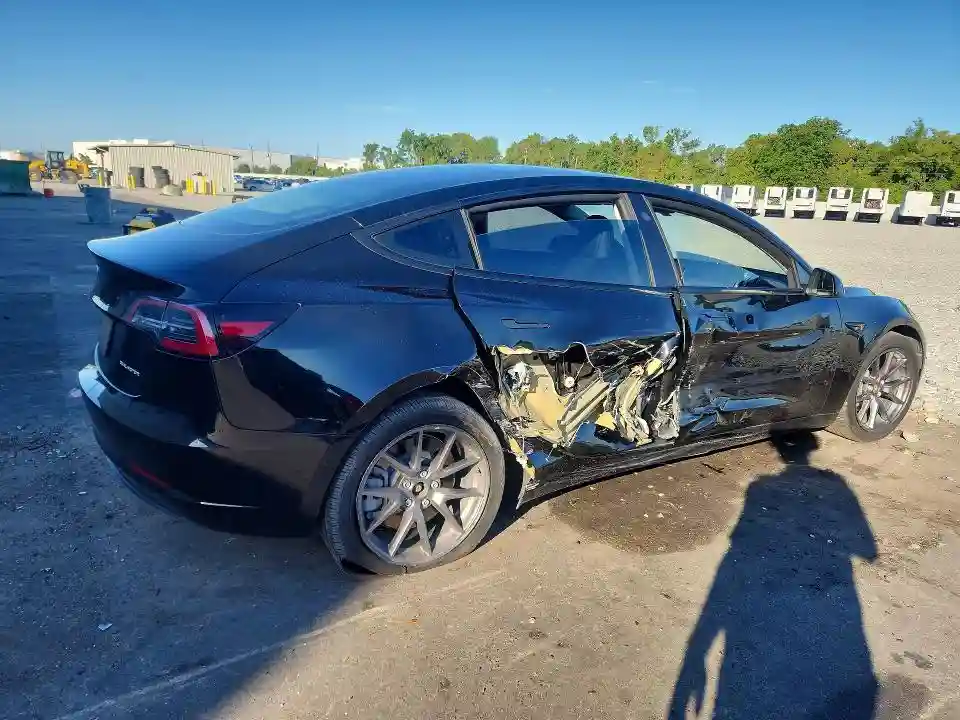 5YJ3E1EB9MF979569 2021 TESLA MODEL 3-2