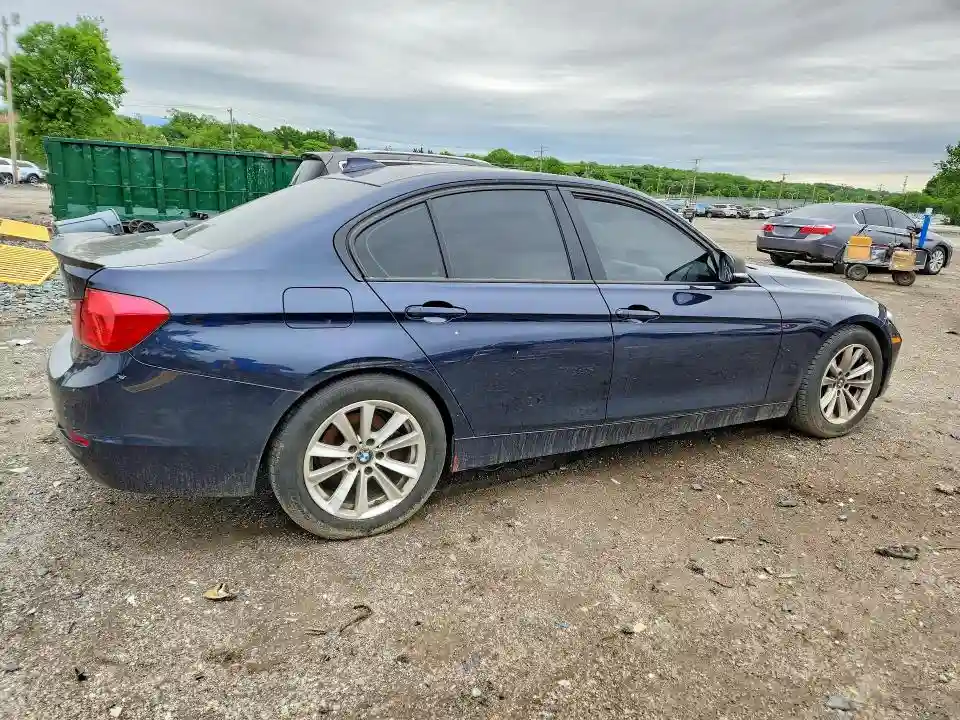 WBA3B1C56EK132015 2014 BMW 3 SERIES-2