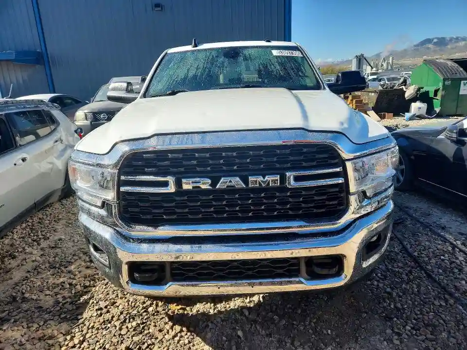 3C6UR5DL3NG441379 2022 RAM 2500-4