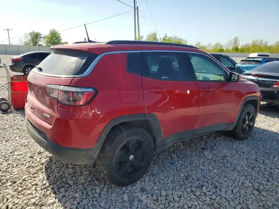 3C4NJDBBXJT185669 2018 JEEP COMPASS-2