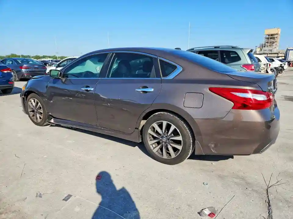 1N4AL3AP1HC208140 2017 NISSAN ALTIMA-1