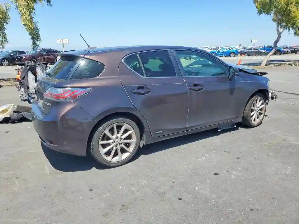 JTHKD5BH2B2031866 2011 LEXUS CT 200-2