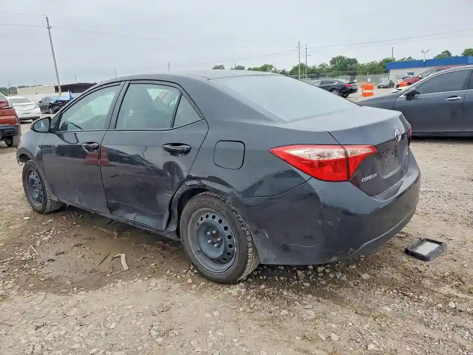 5YFBURHE5JP849999 2018 TOYOTA COROLLA-1