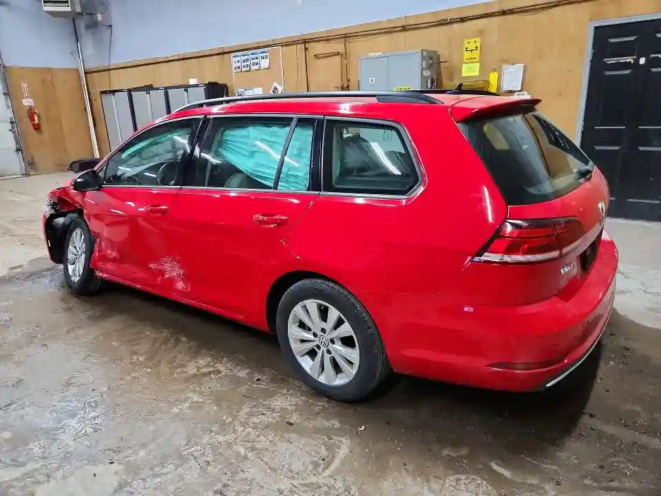 3VW217AU0JM764538 2018 VOLKSWAGEN GOLF-1