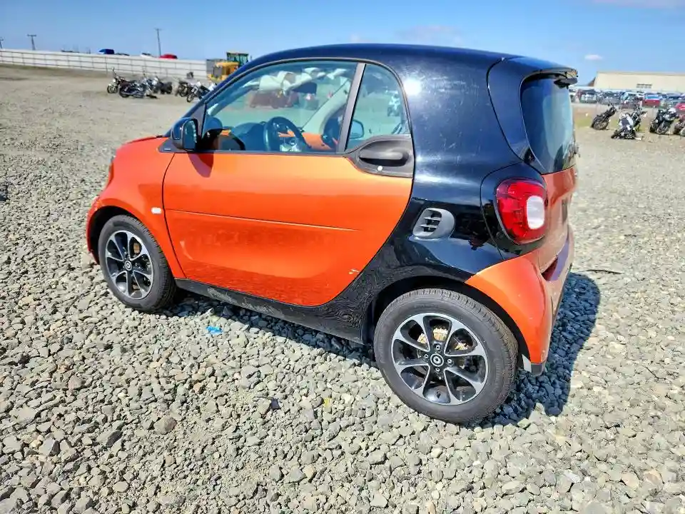 WMEFJ5DA7GK051762 2016 SMART FORTWO-1