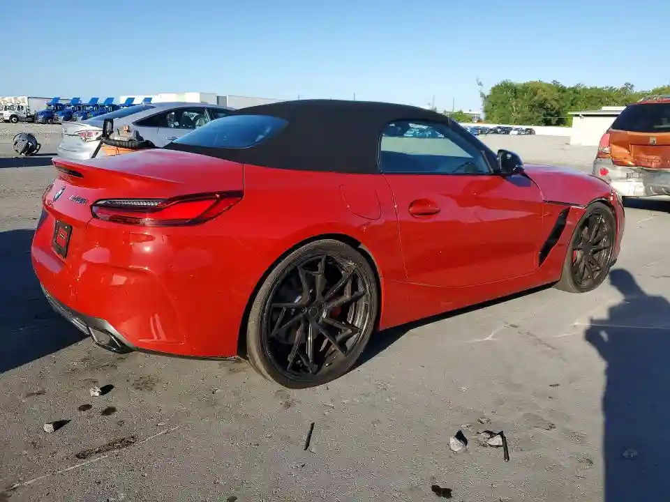 WBAHF9C01SWY46538 2025 BMW Z4-2