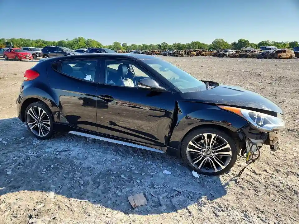 KMHTC6AE3GU278584 2016 HYUNDAI VELOSTER-3