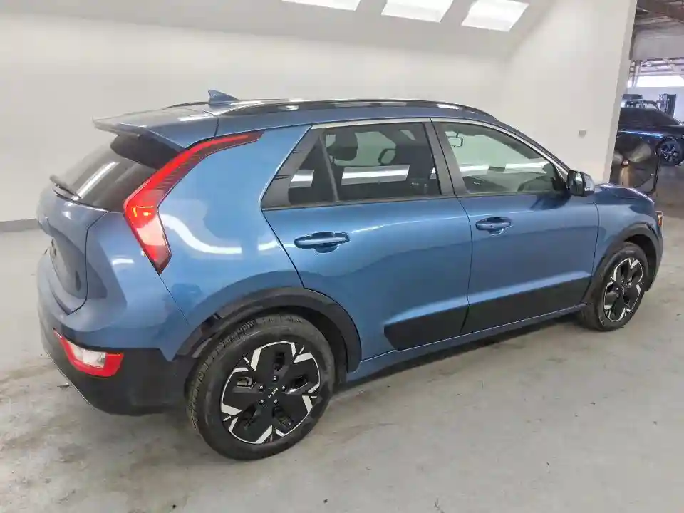 KNDCR3L16P5026012 2023 KIA NIRO-2