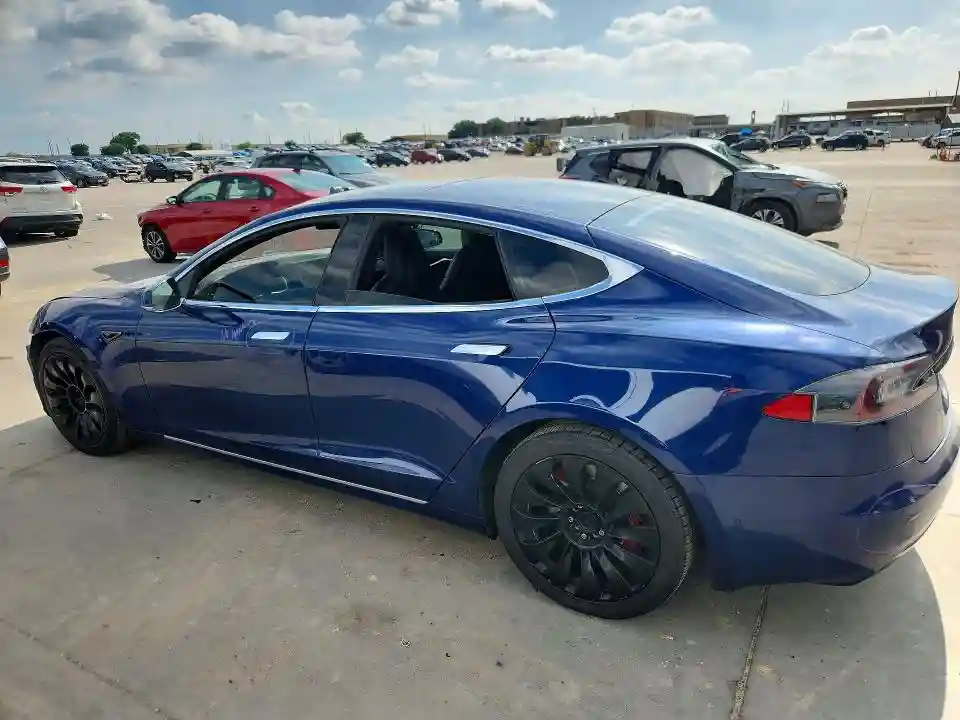 5YJSA1E17GF157985 2016 TESLA MODEL S-1