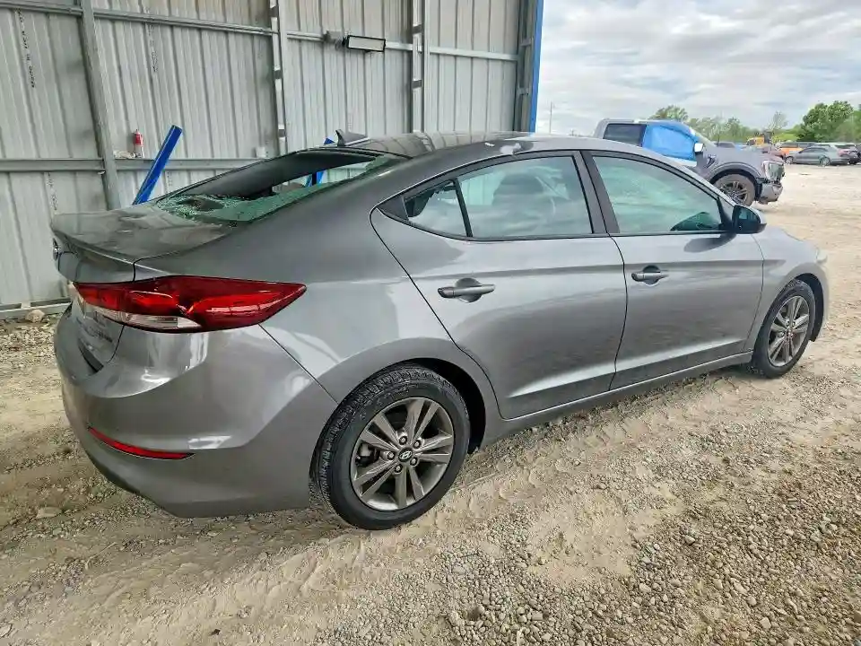KMHD84LF8JU451068 2018 HYUNDAI ELANTRA-2