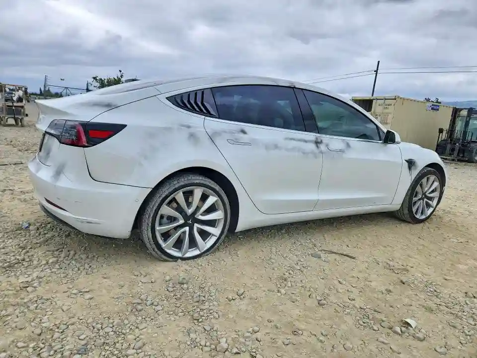 5YJ3E1EA4LF590957 2020 TESLA MODEL 3-2