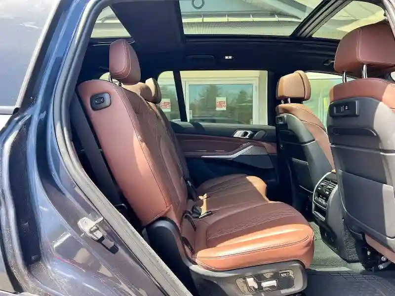 5UXCX6C00N9J47458 2022 BMW X7-5