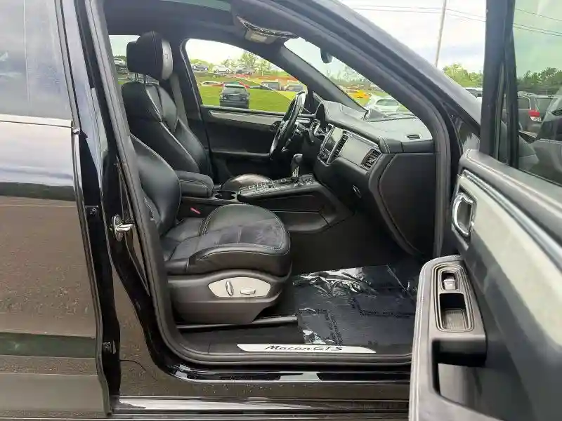 WP1AG2A51HLB56322 2017 PORSCHE MACAN-4