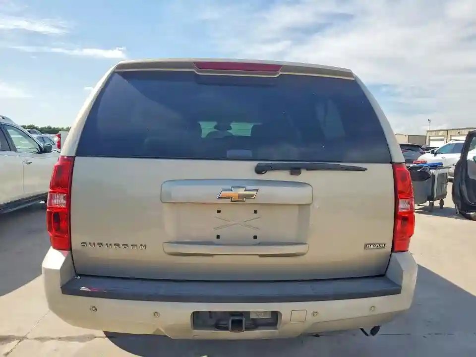 1GNUKJE3XAR129968 2010 CHEVROLET SUBURBAN-5
