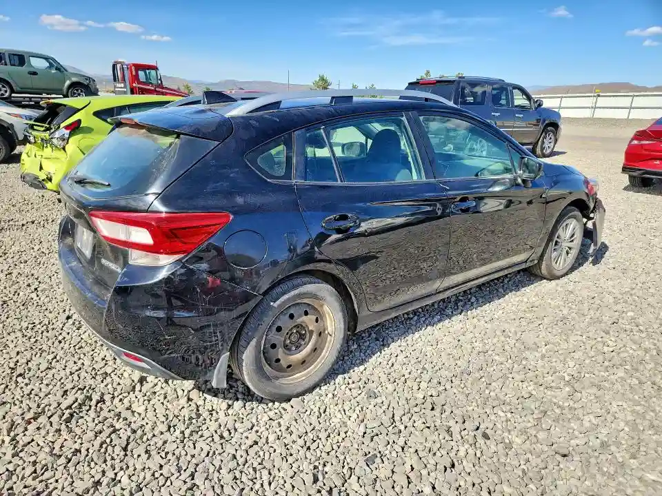 4S3GTAB64J3707874 2018 SUBARU IMPREZA-2