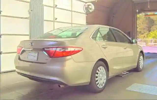 4T4BF1FK3FR460102 2015 TOYOTA CAMRY-3