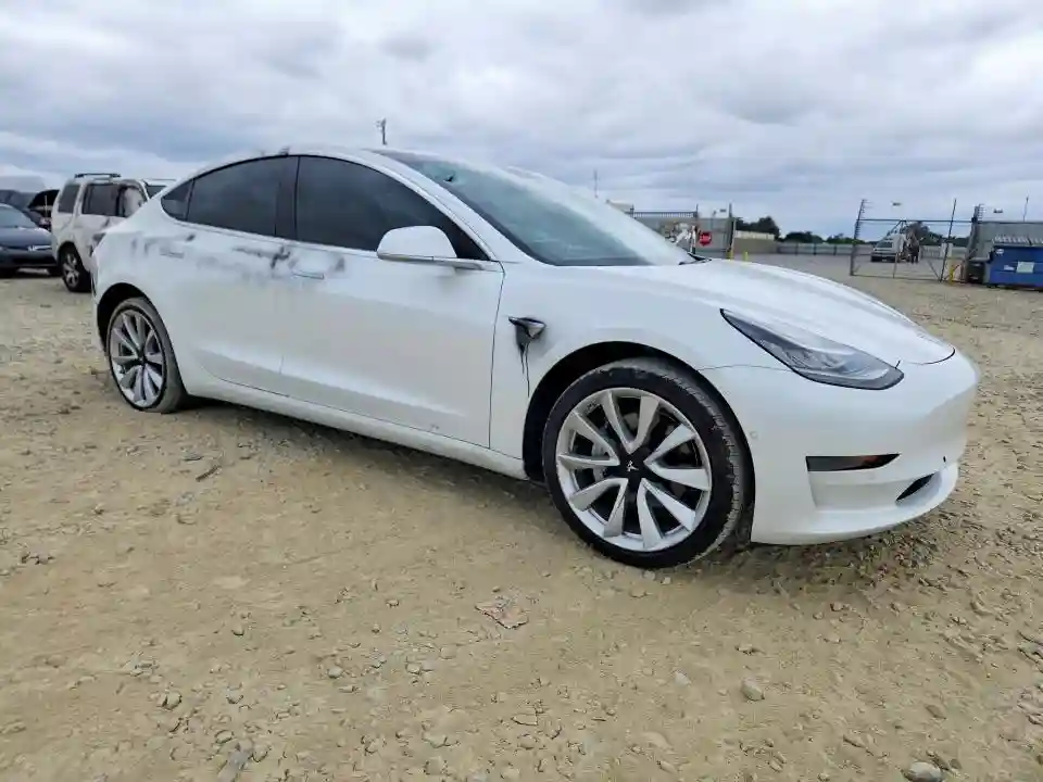 5YJ3E1EA4LF590957 2020 TESLA MODEL 3-3