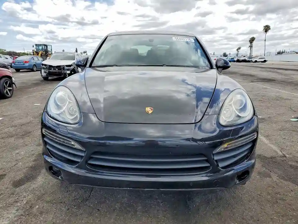 WP1AB2A23BLA42740 2011 PORSCHE CAYENNE-4
