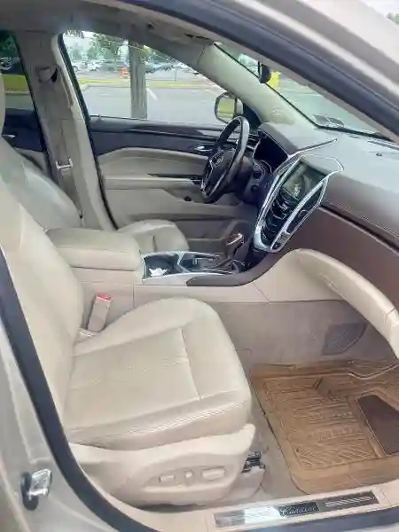 3GYFNBE33FS623988 2015 CADILLAC SRX-4
