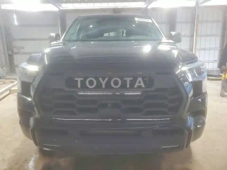 7SVAAABA3PX018805 2023 TOYOTA SEQUOIA-4