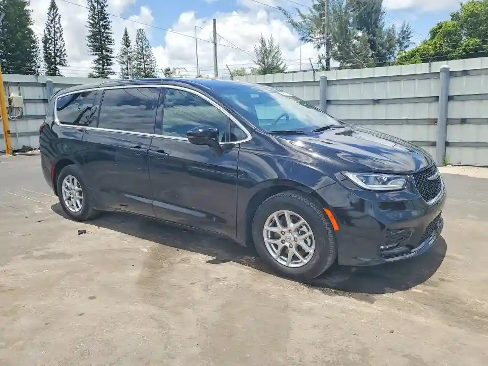2C4RC1BG3SR597927 2025 CHRYSLER PACIFICA-3