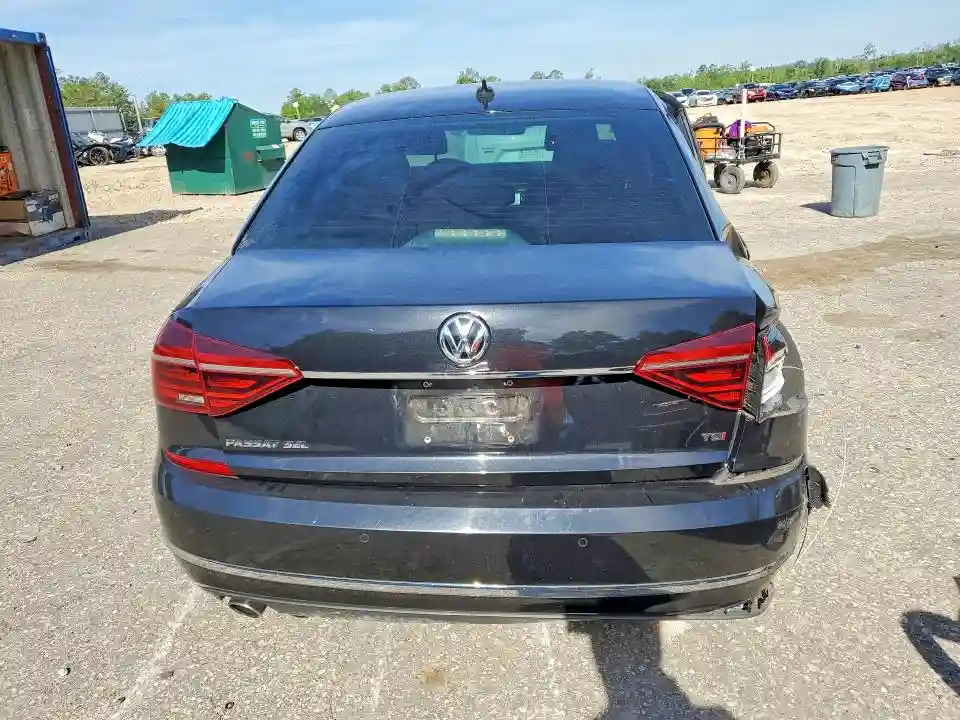 1VWCT7A37HC085500 2017 VOLKSWAGEN PASSAT-5
