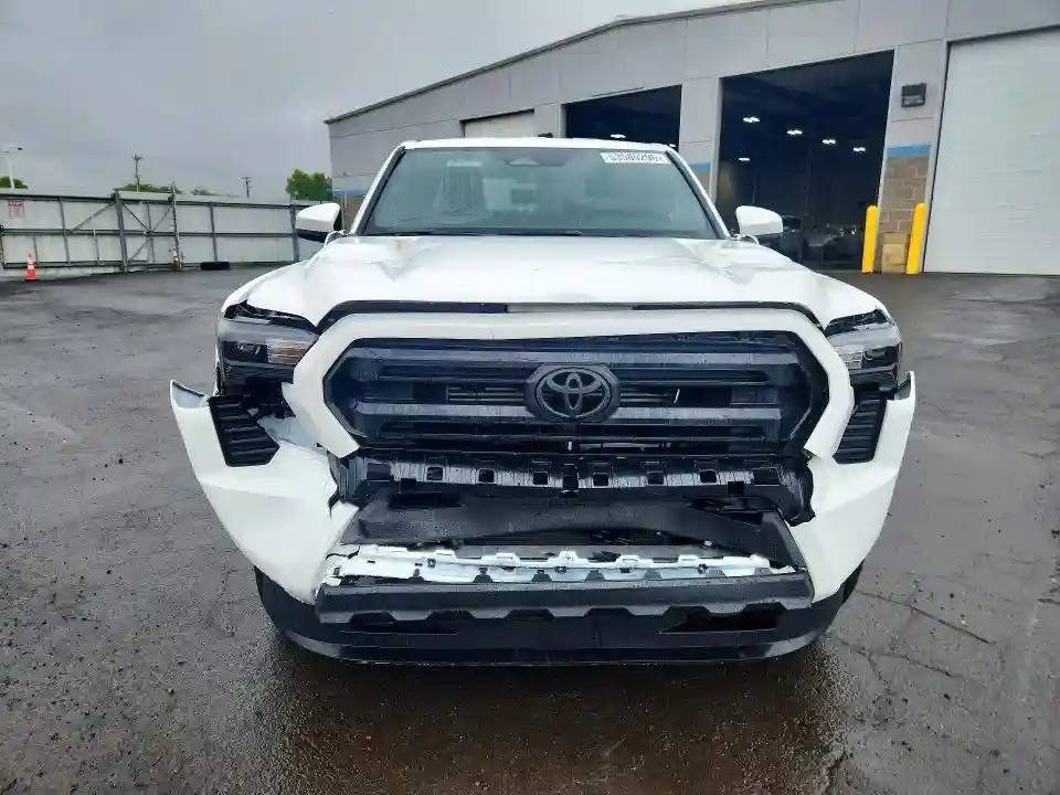 3TMLB5JN4TM240250 2026 TOYOTA TACOMA-4