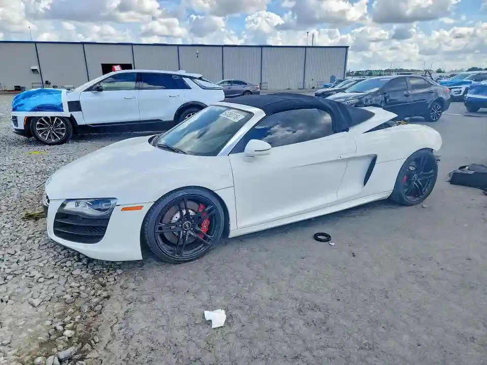 WUAVNAFG0BN001336 2011 AUDI R8-0