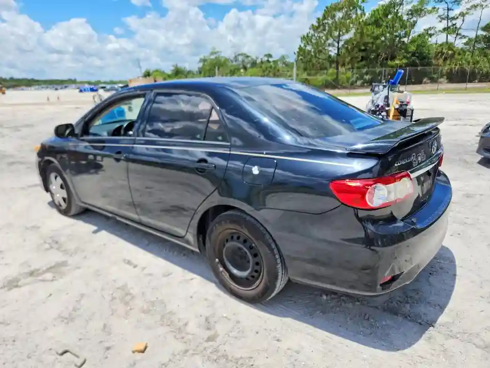 5YFBU4EE8DP143394 2013 TOYOTA COROLLA-1